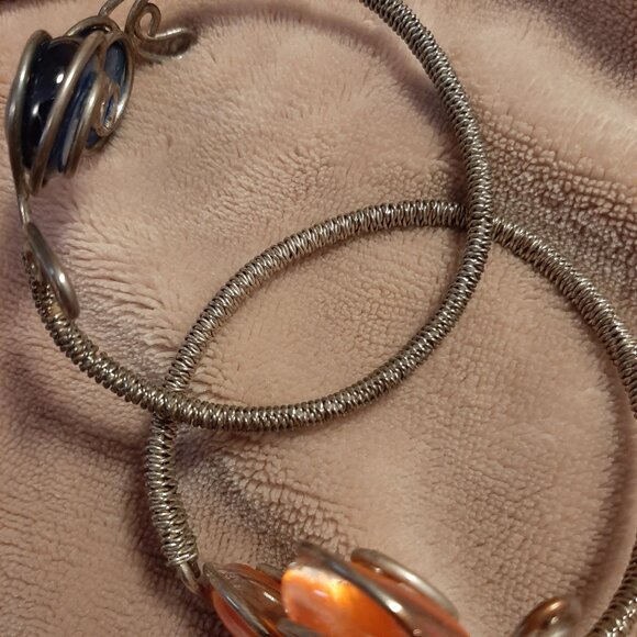 VINTAGE Handmade Wire Wrapped Cuff Bracelets with Blue and Orange Glass Stones - Picture 5 of 8